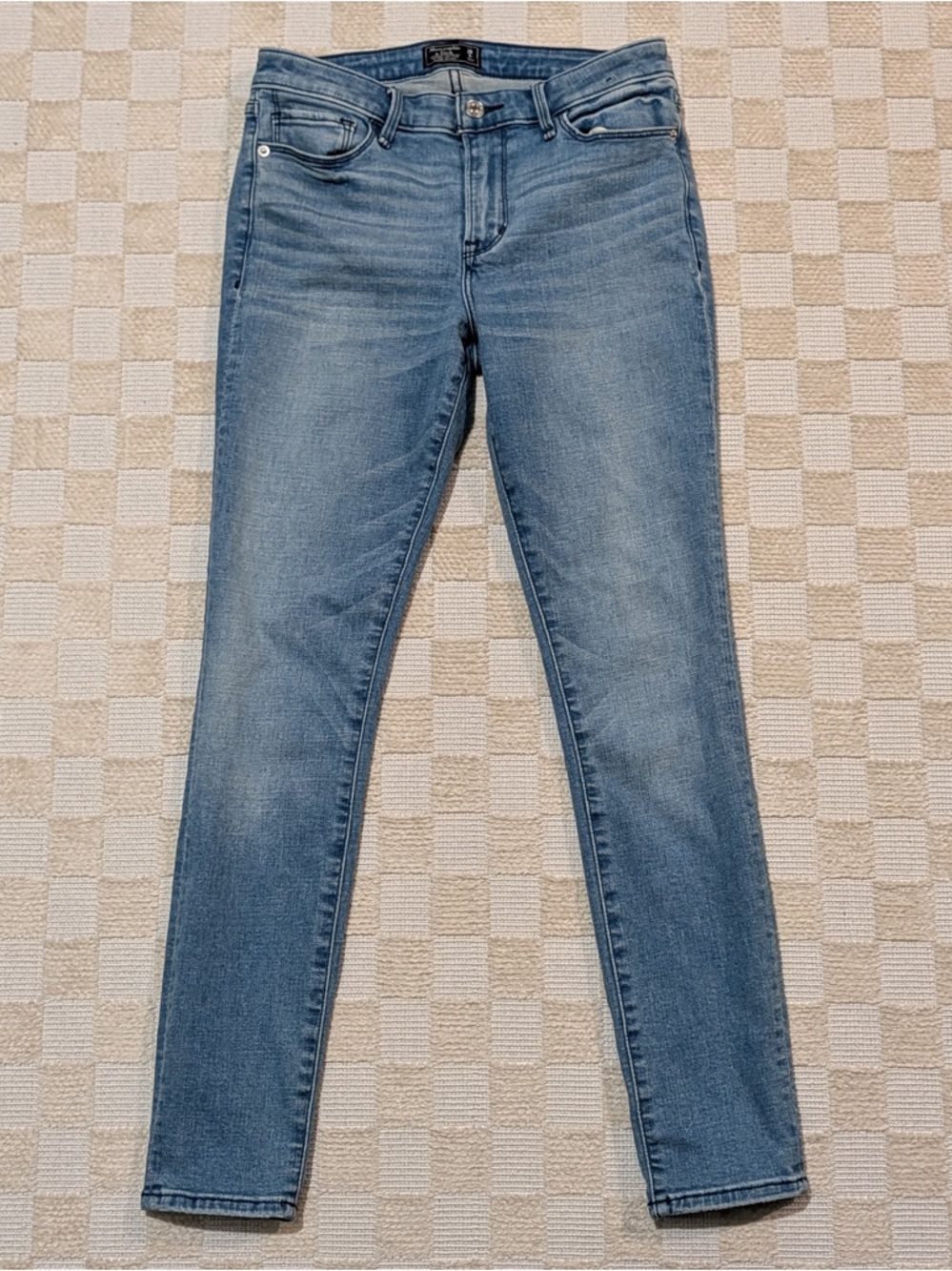 Abercrombie & Fitch Women's Harper Low Rise Super Skinny Light Wash Jeans Size 6